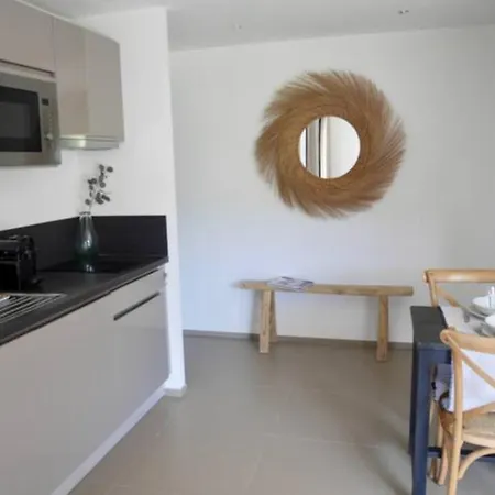 2 Pieces Vue A 3 Min Des Plages