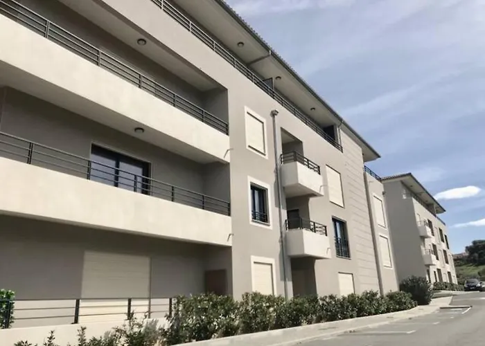 2 Pieces Vue A 3 Min Des Plages